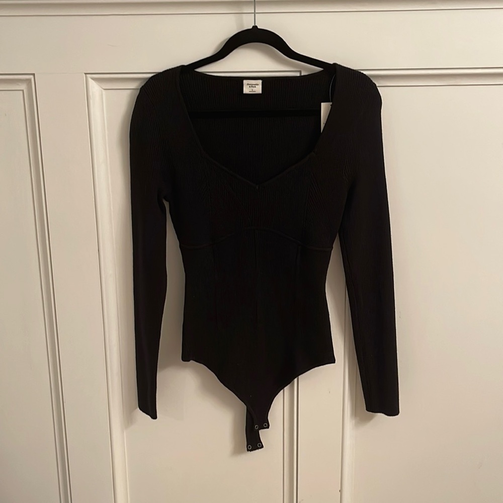 Abercrombie & Fitch body contouring long sleeve sweater